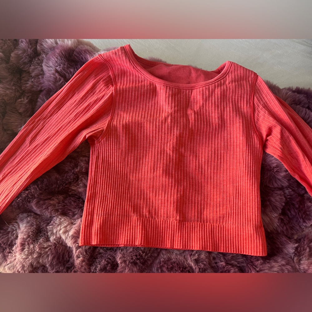Lululemon crop long sleeve